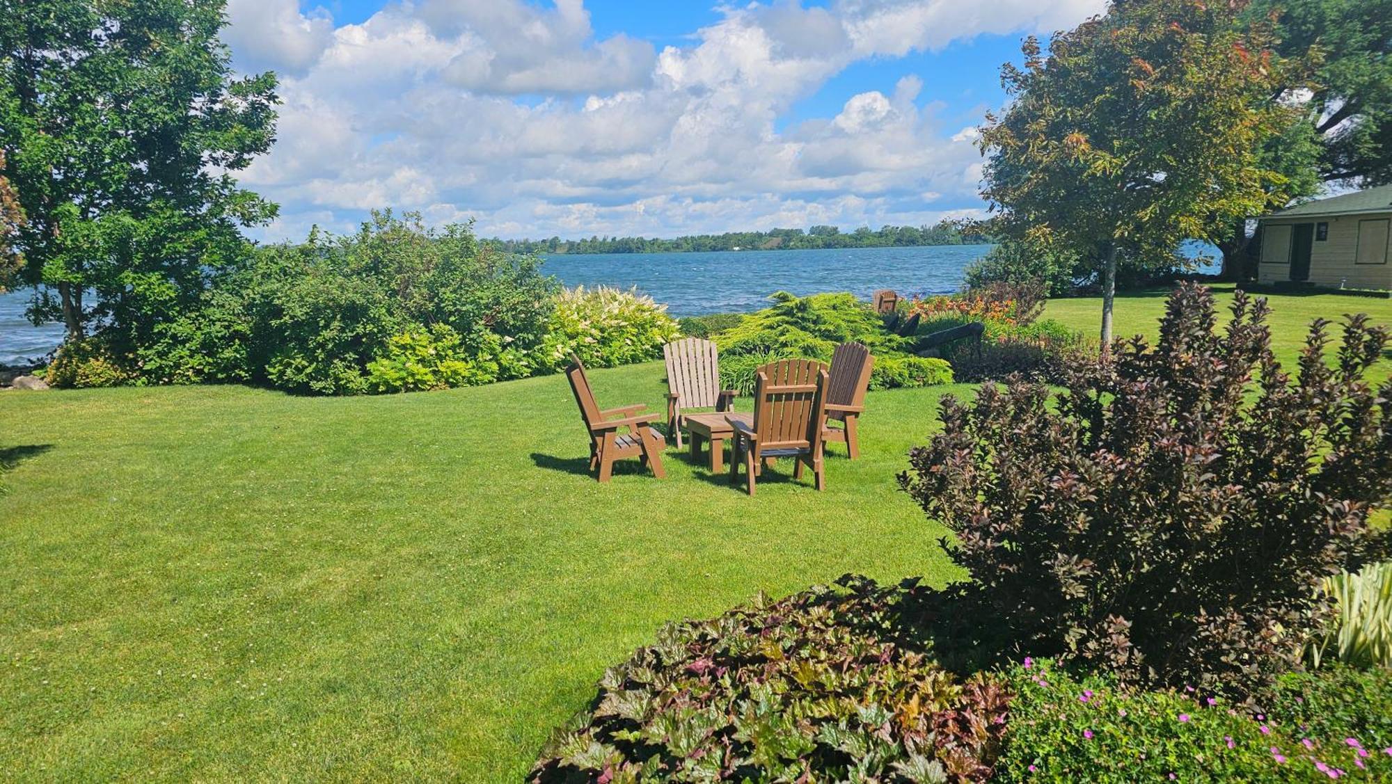 Hotel Oasis Lac St-Louis Salaberry-de-Valleyfield Exterior foto